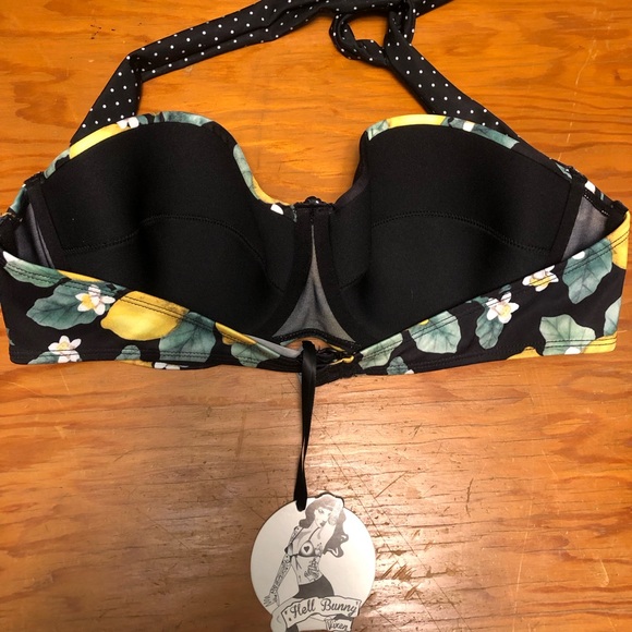 Hell Bunny 🍋 print 2piece bathing suit - Picture 4 of 10